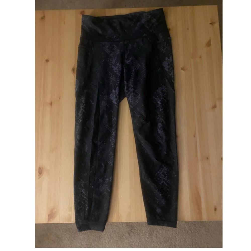 Old Navy Black Snake Print Leggings